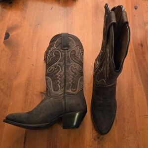 NWOB Dan Post Marla Women’s Boots Size 8M Brown Embroidered Leather Bay Apache